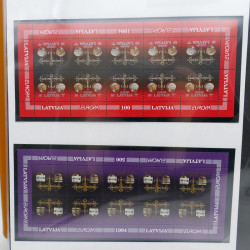 Collection feuillets de timbres Europa 1960-1999 en 13 albums.