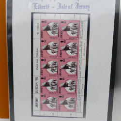 Collection feuillets de timbres Europa 1960-1999 en 13 albums.