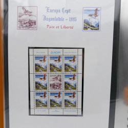 Collection feuillets de timbres Europa 1960-1999 en 13 albums.