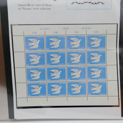 Collection feuillets de timbres Europa 1960-1999 en 13 albums.