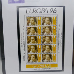 Collection feuillets de timbres Europa 1960-1999 en 13 albums.