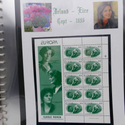 Collection feuillets de timbres Europa 1960-1999 en 13 albums.