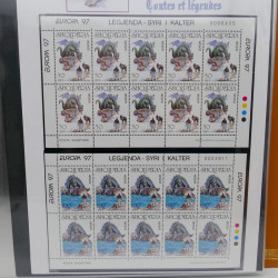 Collection feuillets de timbres Europa 1960-1999 en 13 albums.