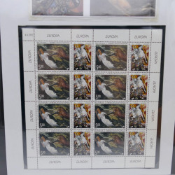 Collection feuillets de timbres Europa 1960-1999 en 13 albums.