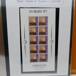 Collection feuillets de timbres Europa 1960-1999 en 13 albums.