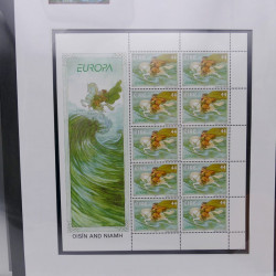 Collection feuillets de timbres Europa 1960-1999 en 13 albums.