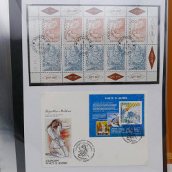 Collection feuillets de timbres Europa 1960-1999 en 13 albums.