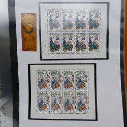 Collection feuillets de timbres Europa 1960-1999 en 13 albums.