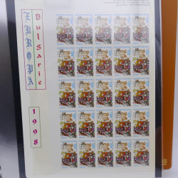 Collection feuillets de timbres Europa 1960-1999 en 13 albums.