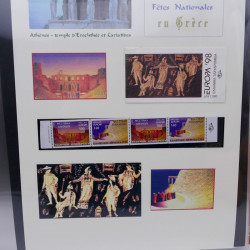 Collection feuillets de timbres Europa 1960-1999 en 13 albums.