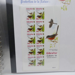 Collection feuillets de timbres Europa 1960-1999 en 13 albums.