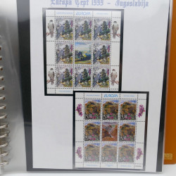 Collection feuillets de timbres Europa 1960-1999 en 13 albums.