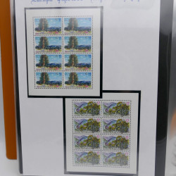 Collection feuillets de timbres Europa 1960-1999 en 13 albums.