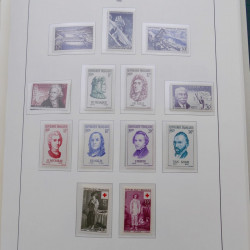 Collection timbres de France 1939-1959 neufs** en album Leuchtturm.