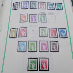 Collection timbres de France 1977-1990 neufs complet en album FO Yvert.