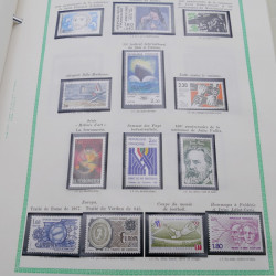 Collection timbres de France 1977-1990 neufs complet en album FO Yvert.