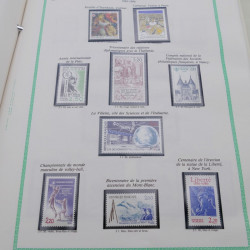 Collection timbres de France 1977-1990 neufs complet en album FO Yvert.