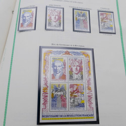 Collection timbres de France 1977-1990 neufs complet en album FO Yvert.