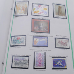 Collection timbres de France 1991-1999 neufs complet en album FO Yvert.