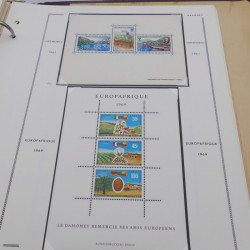 Collection timbres de Dahomey 1899-1975 en album Moc.