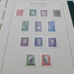 Collection timbres d'Allemagne DDR 1949-1990 complet en 4 albums Leuchtturm.