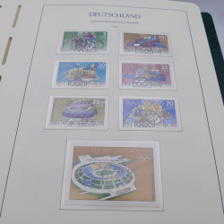 Collection timbres d'Allemagne DDR 1949-1990 complet en 4 albums Leuchtturm.