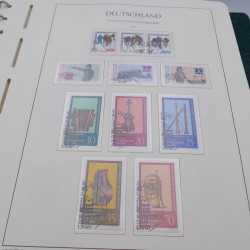 Collection timbres d'Allemagne DDR 1949-1990 complet en 4 albums Leuchtturm.