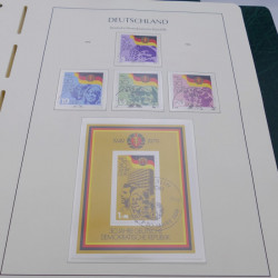 Collection timbres d'Allemagne DDR 1949-1990 complet en 4 albums Leuchtturm.