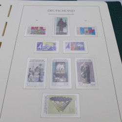 Collection timbres d'Allemagne DDR 1949-1990 complet en 4 albums Leuchtturm.