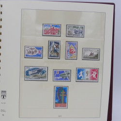 Collection timbres de France 1976-1982 neuf** complet en album Lindner.