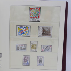 Collection timbres de France 1976-1982 neuf** complet en album Lindner.