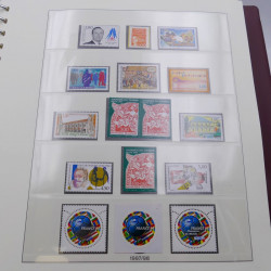 Collection timbres de France 1998-2001 neuf** complet en album Lindner.