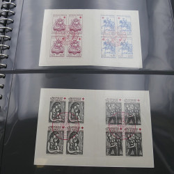 Collection carnets, blocs Croix-Rouge Française oblitérés 1952-2020.