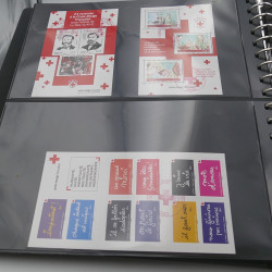 Collection carnets, blocs Croix-Rouge Française oblitérés 1952-2020.