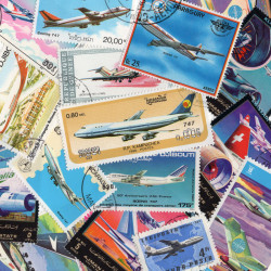 Avions Boeing 15 timbres thématiques tous différents.