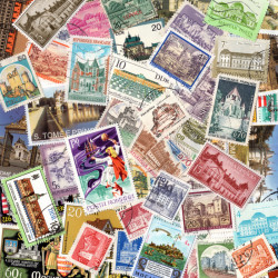 Châteaux 50 timbres thématiques tous différents.