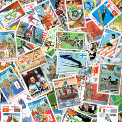 Drapeaux timbres thématiques tous différents.