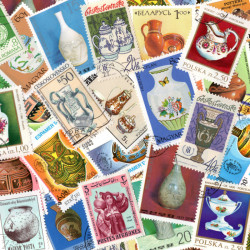 Poteries 25 timbres thématiques tous différents.