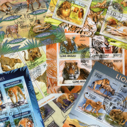 Félins 10 blocs-feuillets de timbres thématiques.