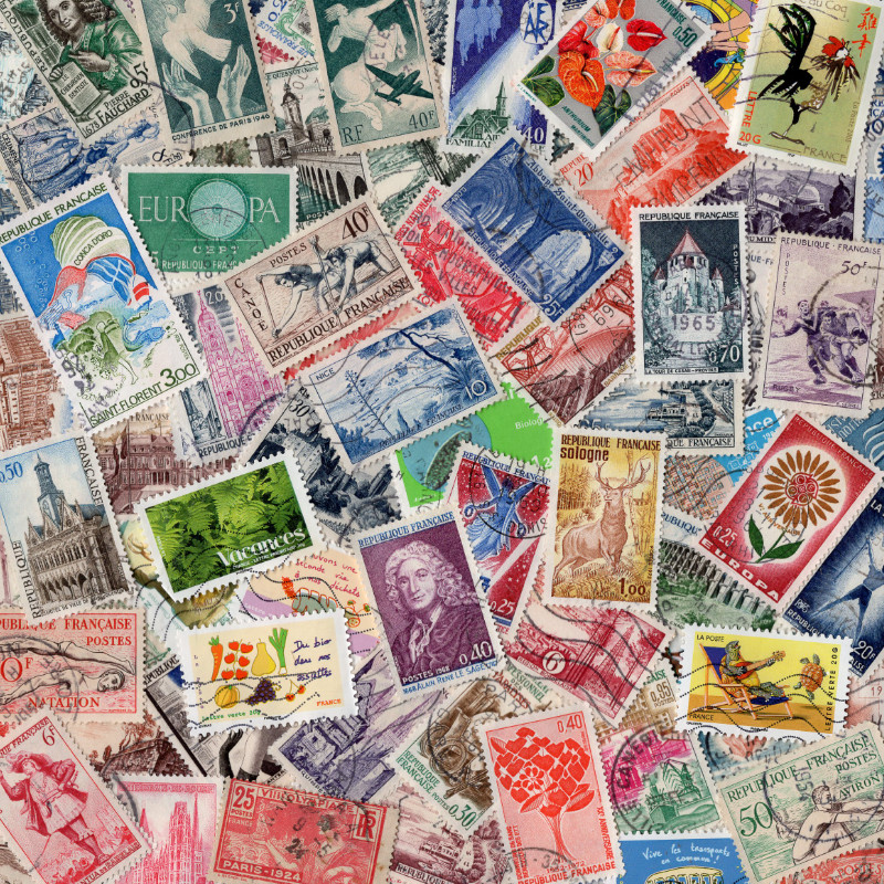 Timbres de France grands formats tous différents.