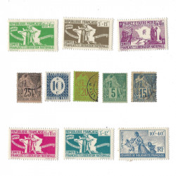 10 timbres timbres des colonies Françaises Générales tous différents.