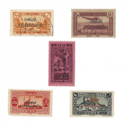 Alexandrette 5 timbres de collection tous différents.