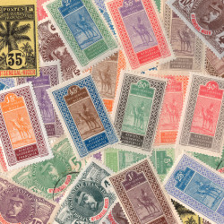 Haut-Sénégal-Niger timbres de collection tous différents.