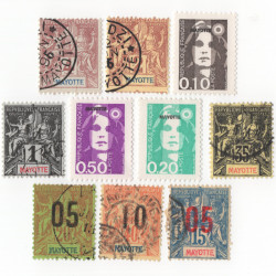 Mayotte pochette de 10 timbres tous différents.