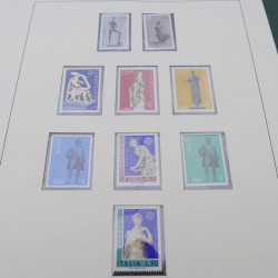 Collection timbres d'Europa 1956-1977 complet en 2 albums Safe.
