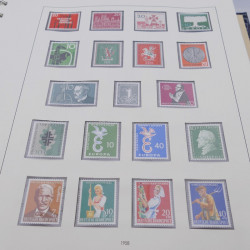 Collection timbres d'Allemagne RFA 1956-1977 neuf** en 2 albums Safe.