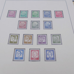 Collection timbres d'Allemagne RFA 1956-1977 neuf** en 2 albums Safe.