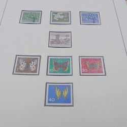 Collection timbres d'Allemagne RFA 1956-1977 neuf** en 2 albums Safe.