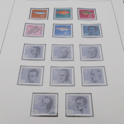Collection timbres d'Allemagne RFA 1956-1977 neuf** en 2 albums Safe.