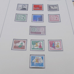 Collection timbres d'Allemagne RFA 1956-1977 neuf** en 2 albums Safe.